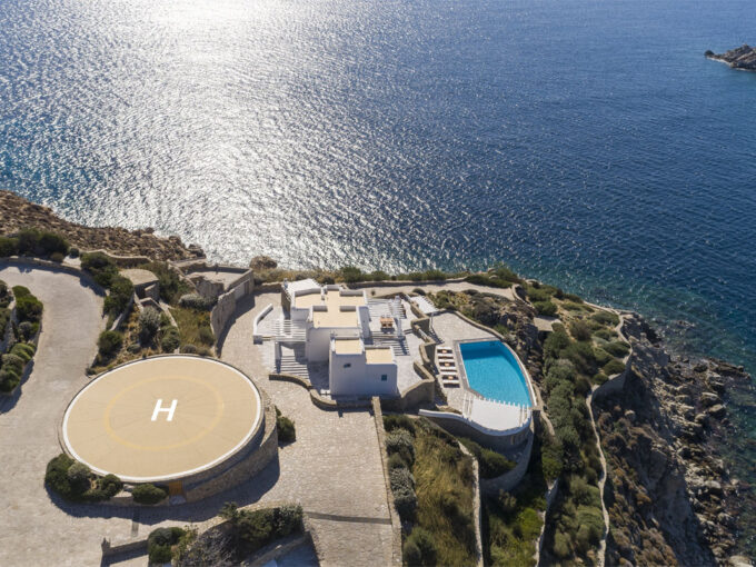 Luxurious Villa in Agios Lazaros