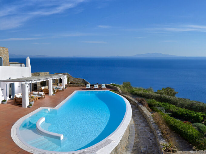 Villa on the Top of Agios Lazaros Area